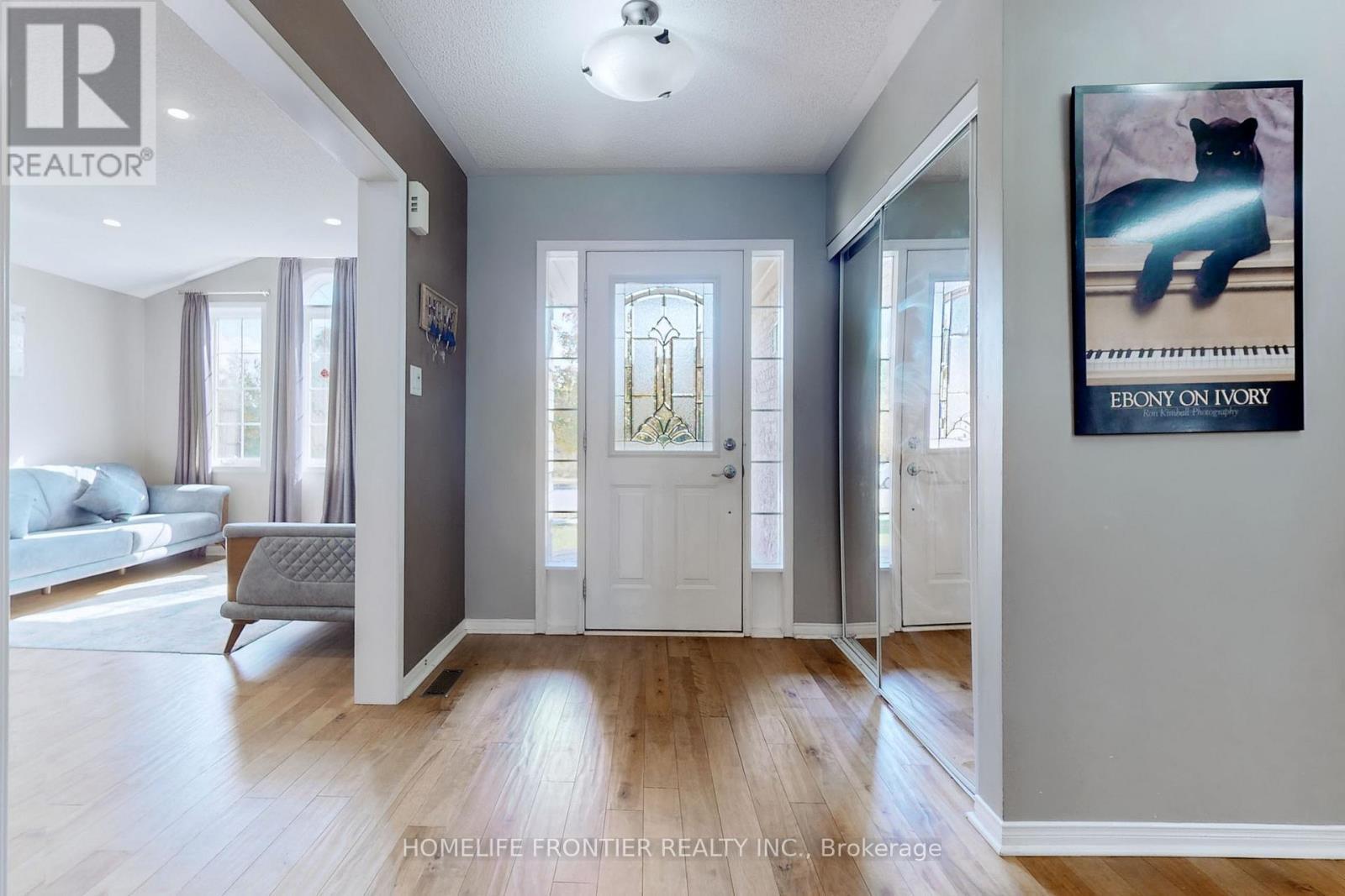 48 Patrick Drive S, Barrie, ON - Indoor Photo Showing Other Room