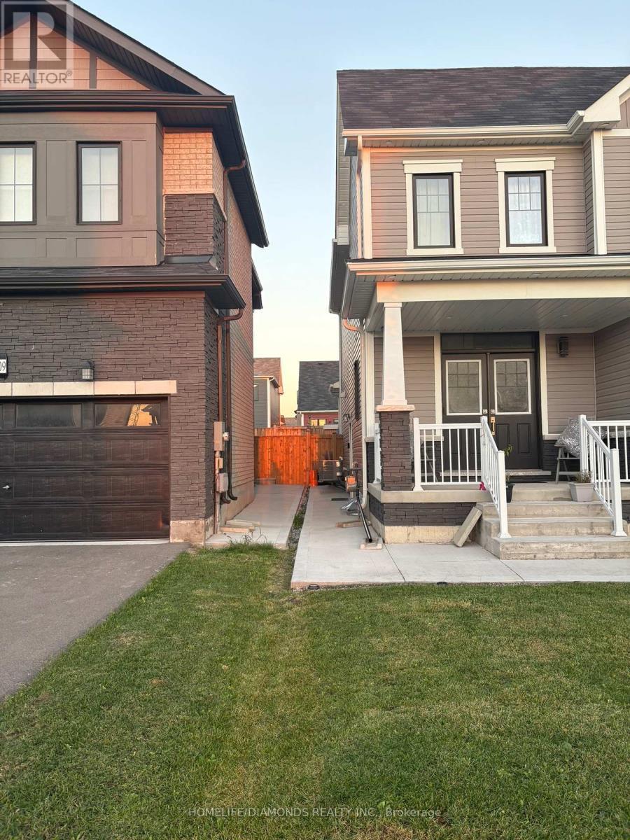 Lower - 111 Explorer Way, Thorold, ON - Outdoor With Deck Patio Veranda