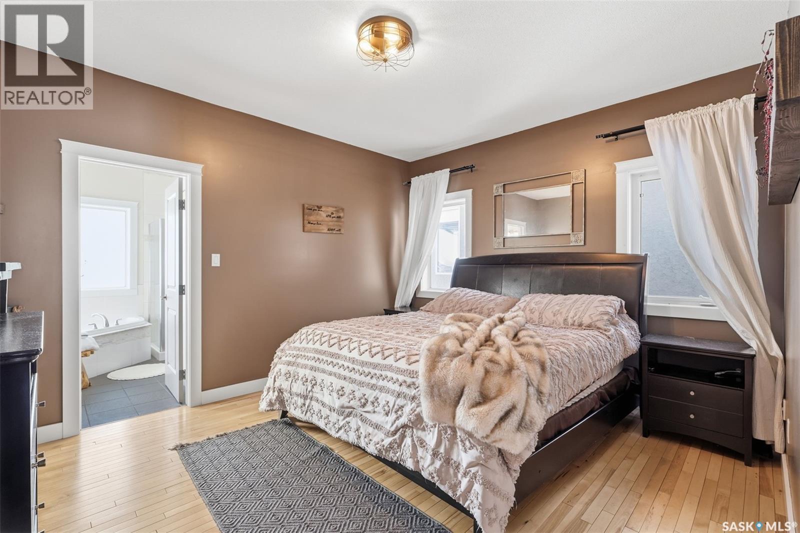 307 Brookside Drive, Warman, SK - Indoor Photo Showing Bedroom