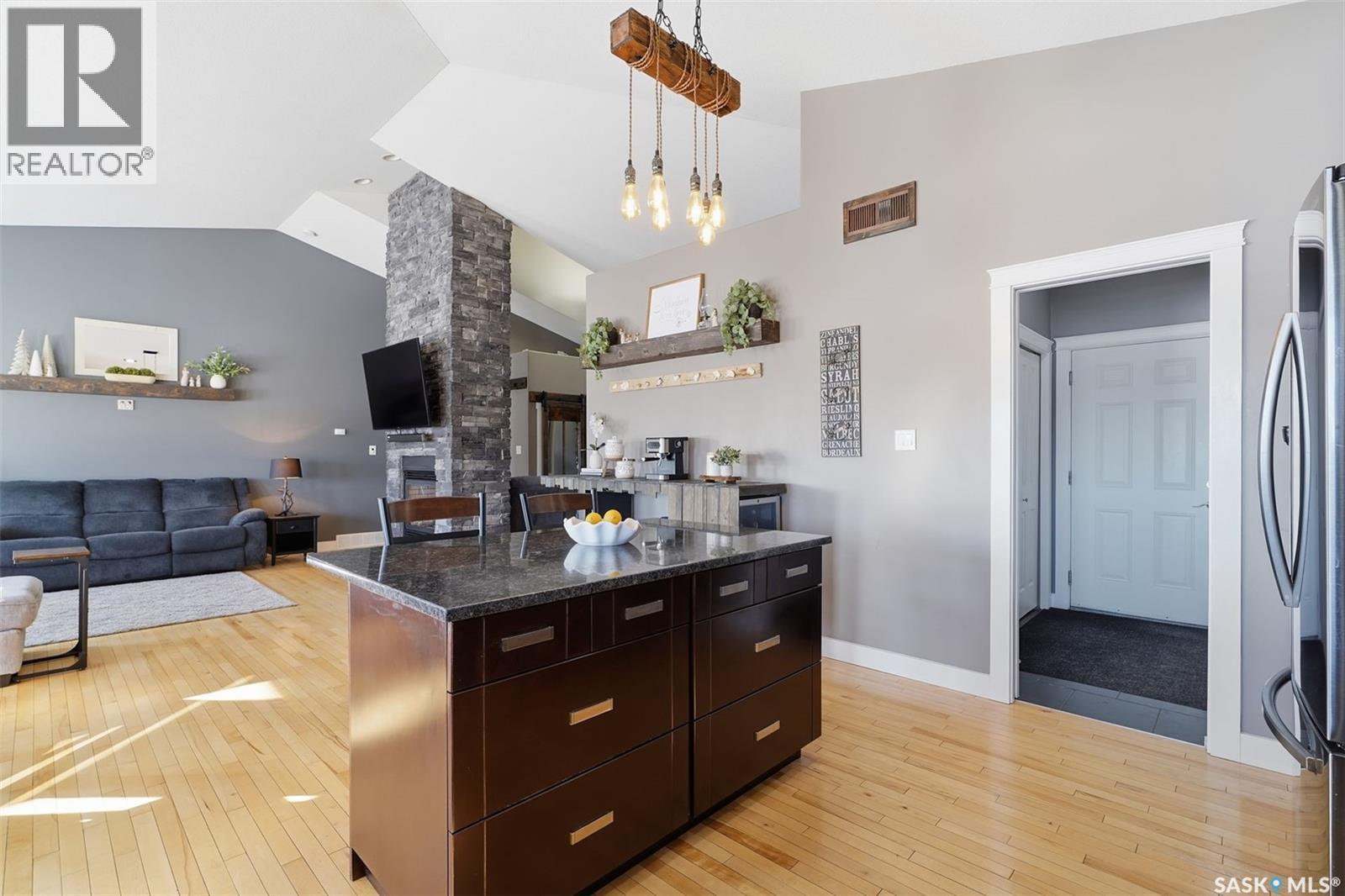 307 Brookside Drive, Warman, SK - Indoor