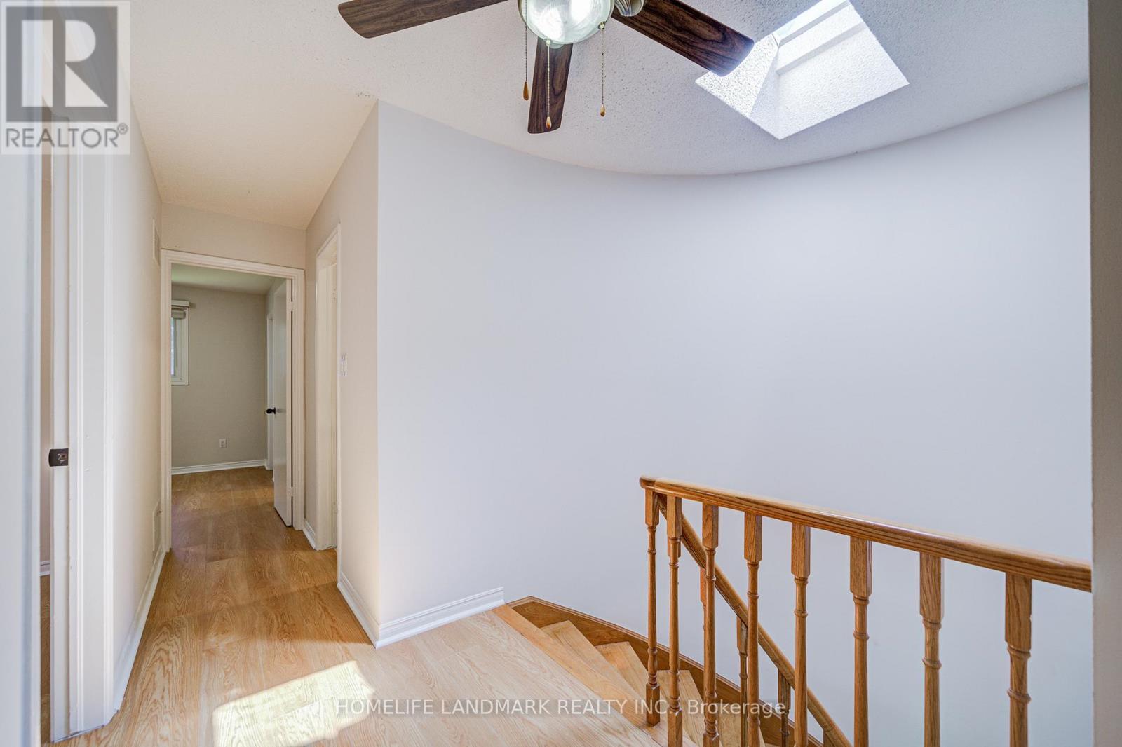 319 Hillside Drive, Mississauga, ON - Indoor Photo Showing Other Room