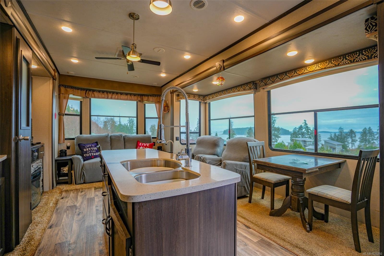 1185 Second Ave, Ucluelet, BC