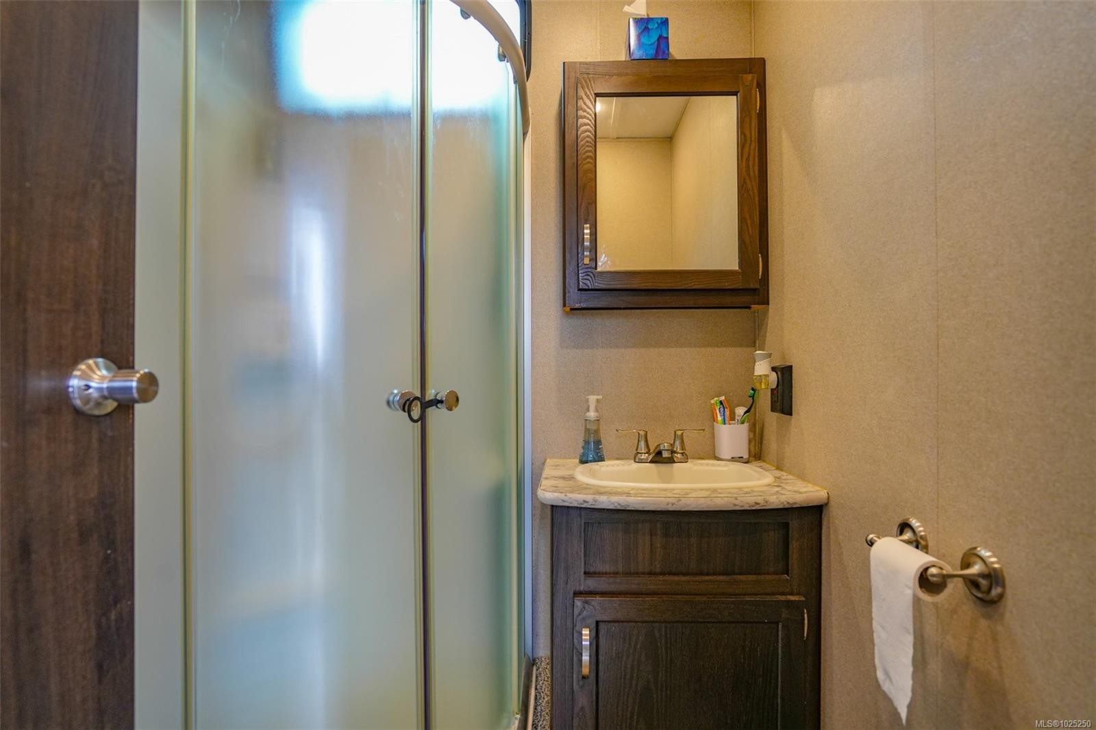 1185 Second Ave, Ucluelet, BC