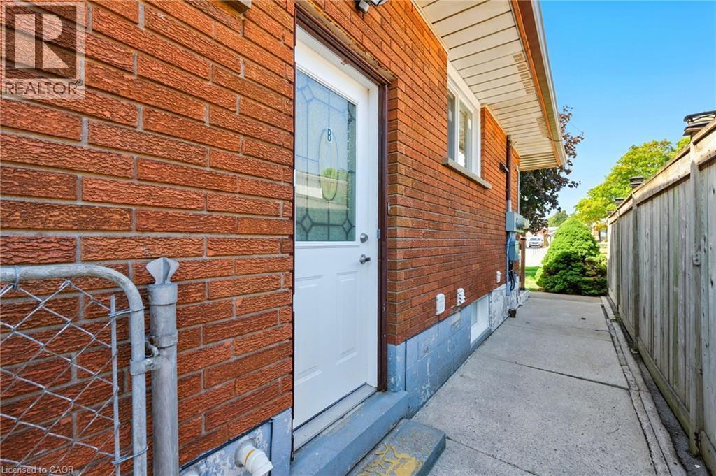 Unit B Entrance - 929 Upper Ottawa Street, Hamilton, ON - Outdoor With Exterior