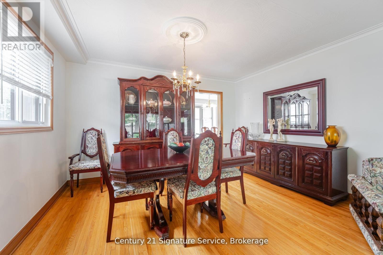 512 Selsey Drive, Mississauga, ON - Indoor Photo Showing Dining Room