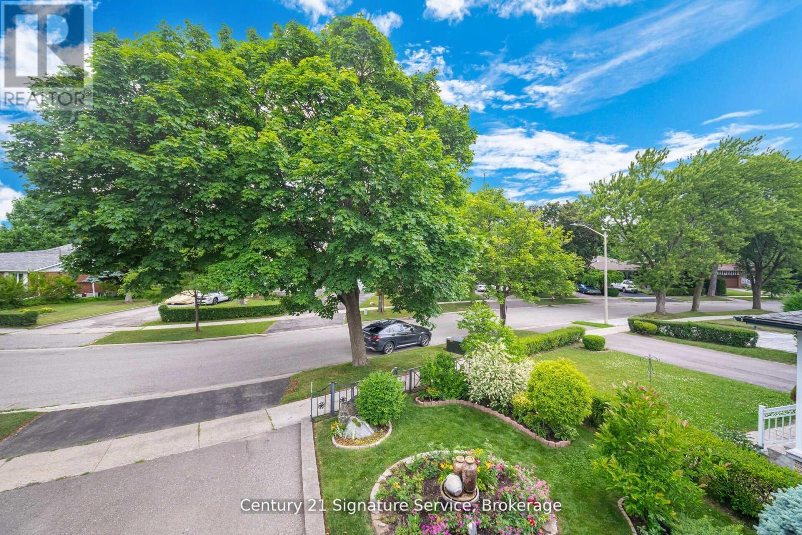 512 Selsey Drive, Mississauga, ON - Outdoor With View