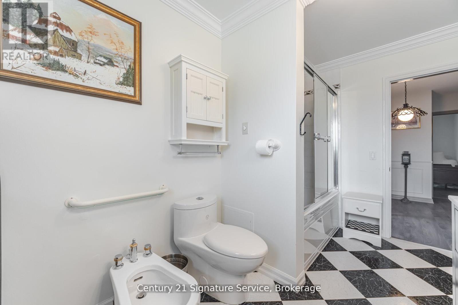 512 Selsey Drive, Mississauga, ON - Indoor Photo Showing Bathroom