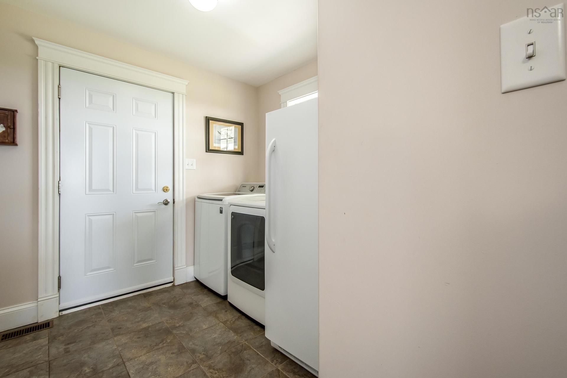 2569 Highway 2, Carrs Brook, NS
