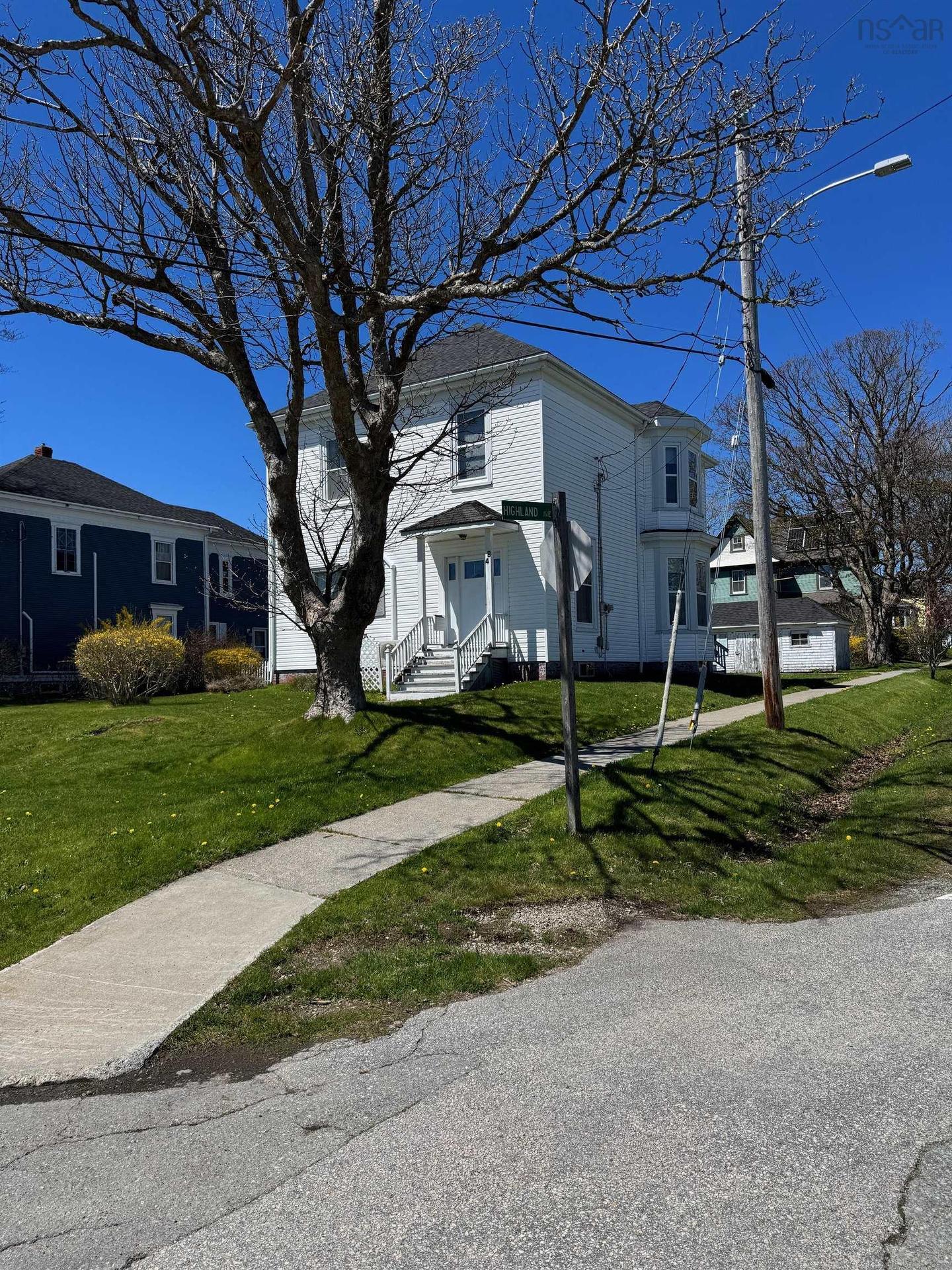 48 Albert Street, Yarmouth, NS