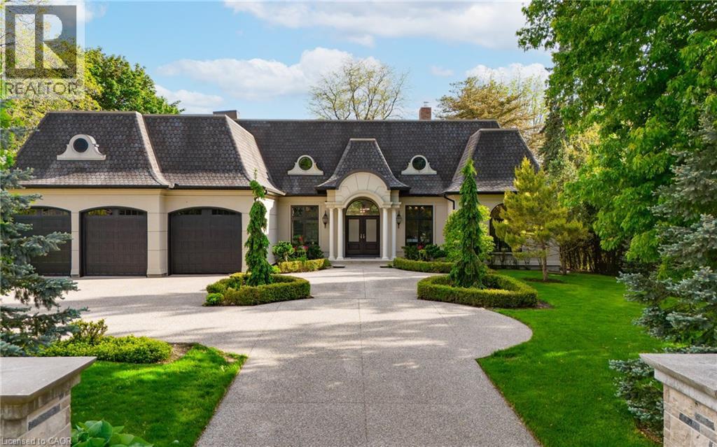 1577 Gloucester Road, London, ON - Outdoor With Facade