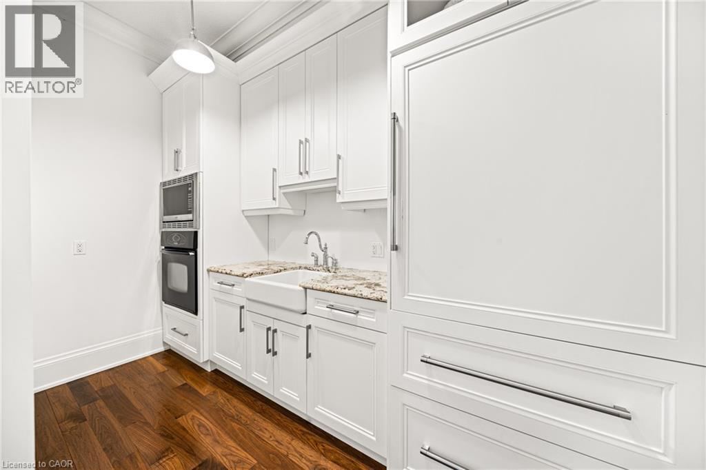 1577 Gloucester Road, London, ON - Indoor Photo Showing Kitchen