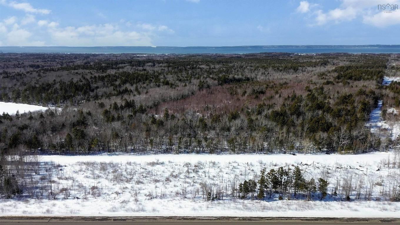 Lot Highway 1, Grosses Coques, NS