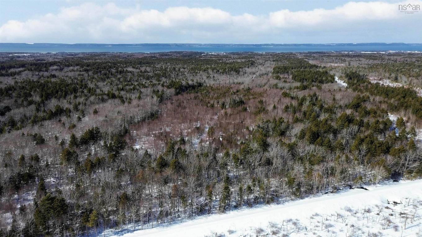 Lot Highway 1, Grosses Coques, NS