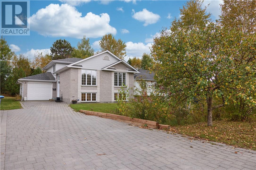 2779 Algonquin, Sudbury, ON - Outdoor