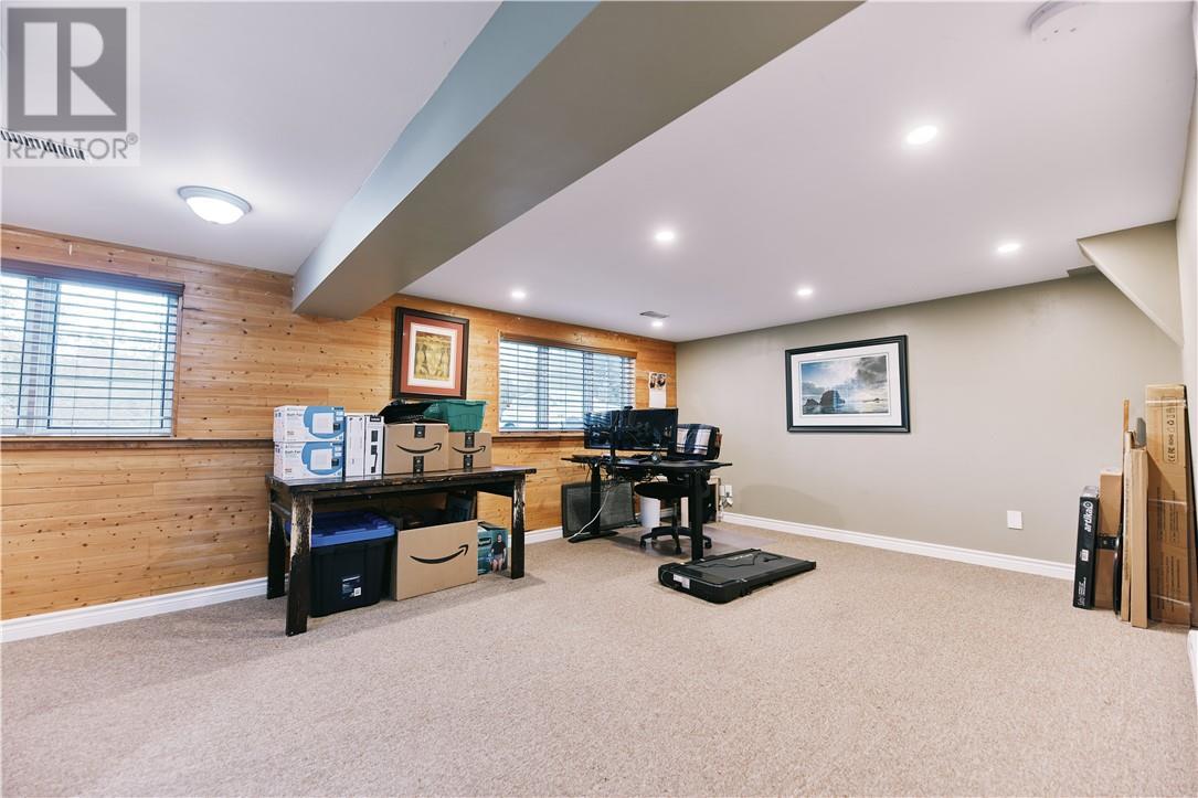 2779 Algonquin, Sudbury, ON - Indoor