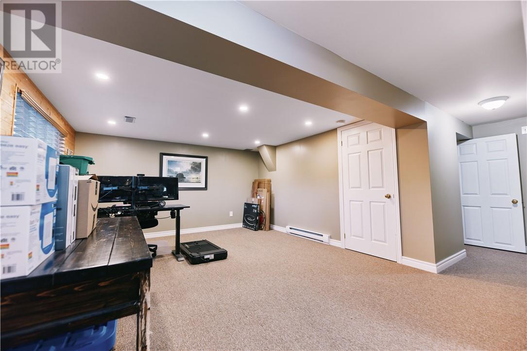 2779 Algonquin, Sudbury, ON - Indoor