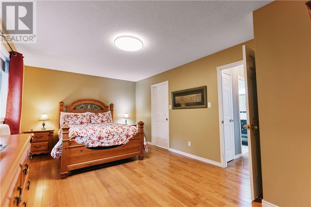 2779 Algonquin, Sudbury, ON - Indoor Photo Showing Bedroom