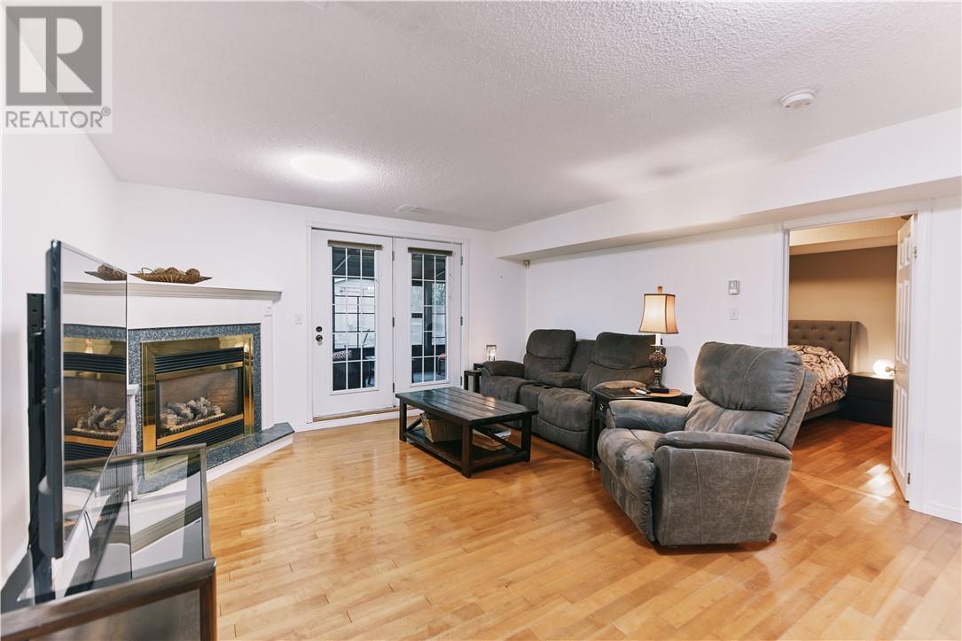2779 Algonquin, Sudbury, ON - Indoor Photo Showing Living Room With Fireplace