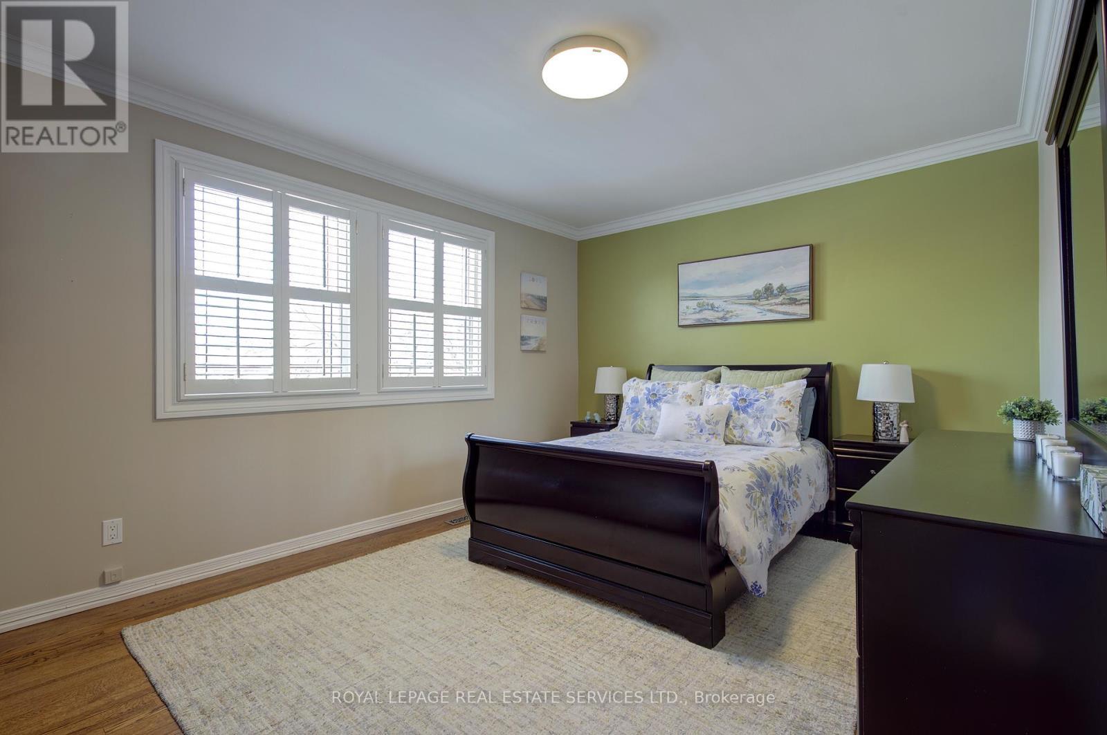 884 Silver Birch Trail, Mississauga, ON - Indoor Photo Showing Bedroom