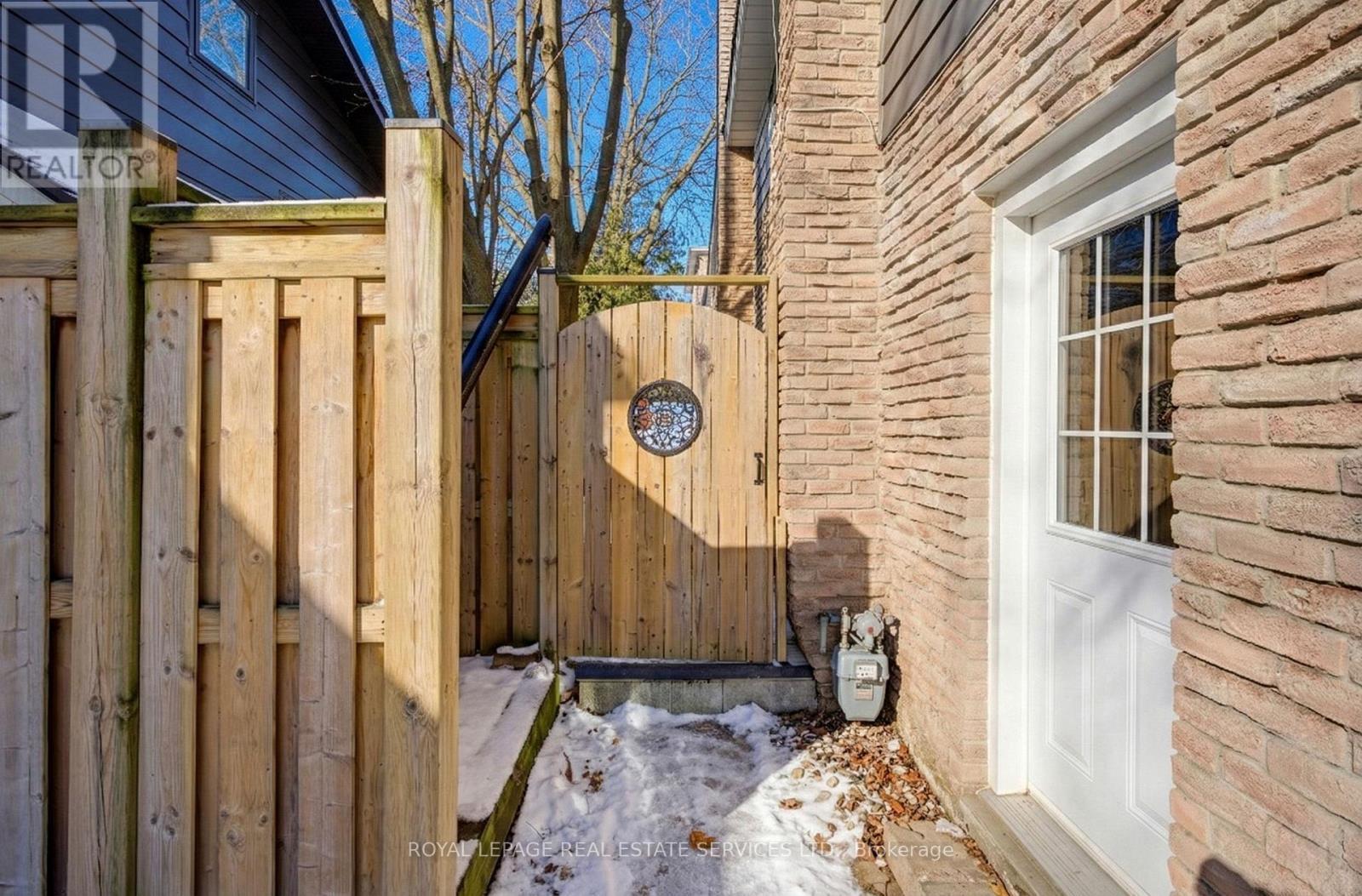 884 Silver Birch Trail, Mississauga, ON - Outdoor With Exterior