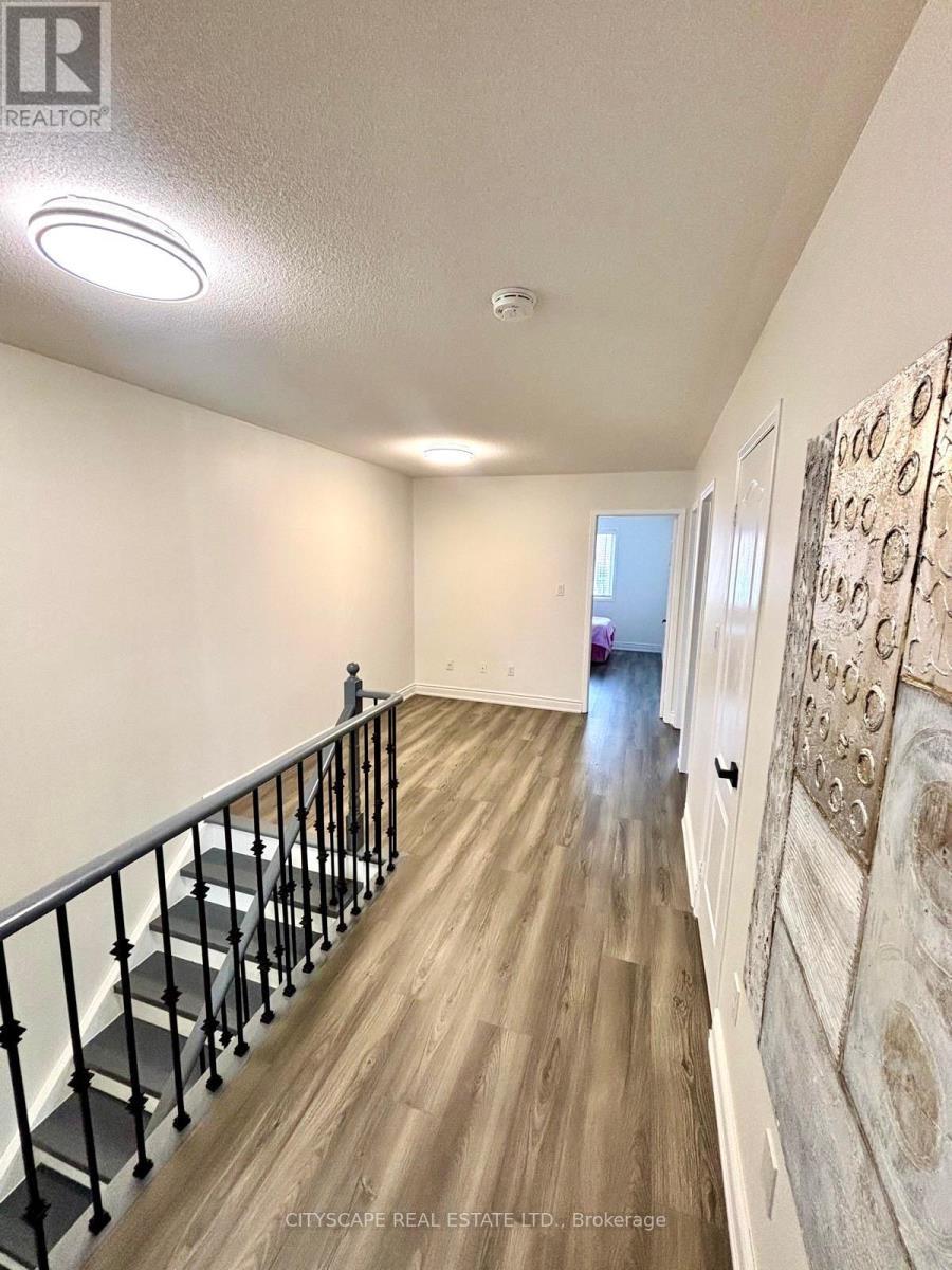 3974 Stardust Drive, Mississauga, ON - Indoor Photo Showing Other Room