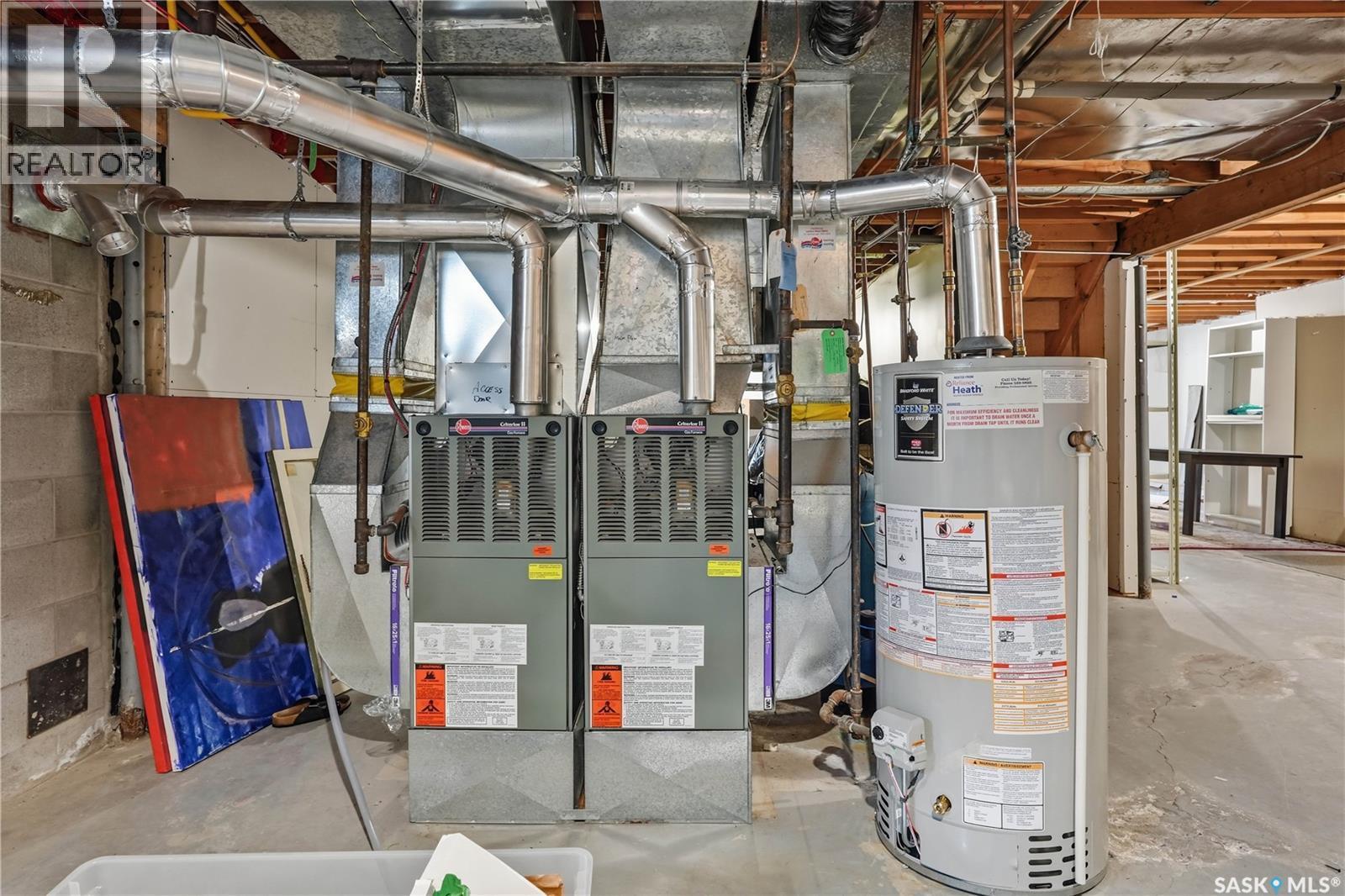 2423 Strathmore Place E, Regina, SK - Indoor Photo Showing Basement