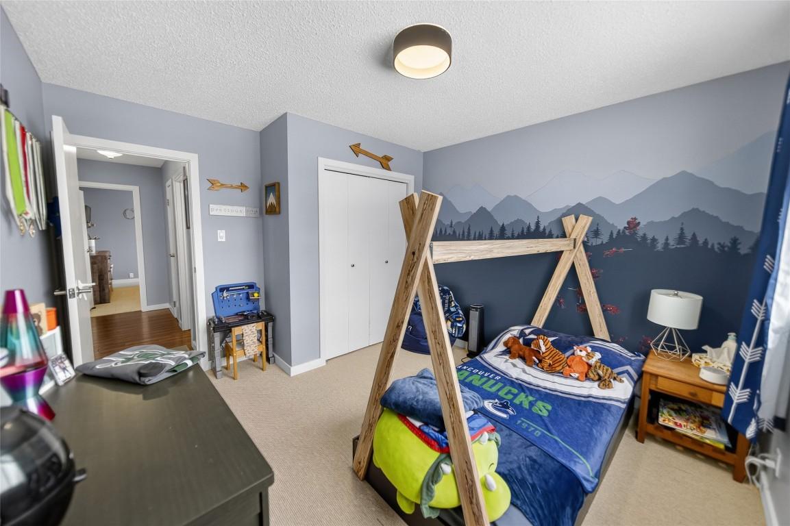 209 14Th Street, Cranbrook, BC - Indoor Photo Showing Bedroom