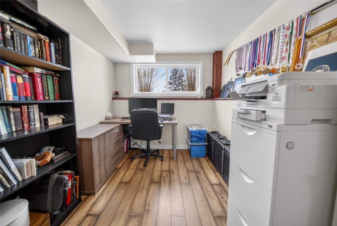 209 14Th Street, Cranbrook, BC - Indoor Photo Showing Other Room