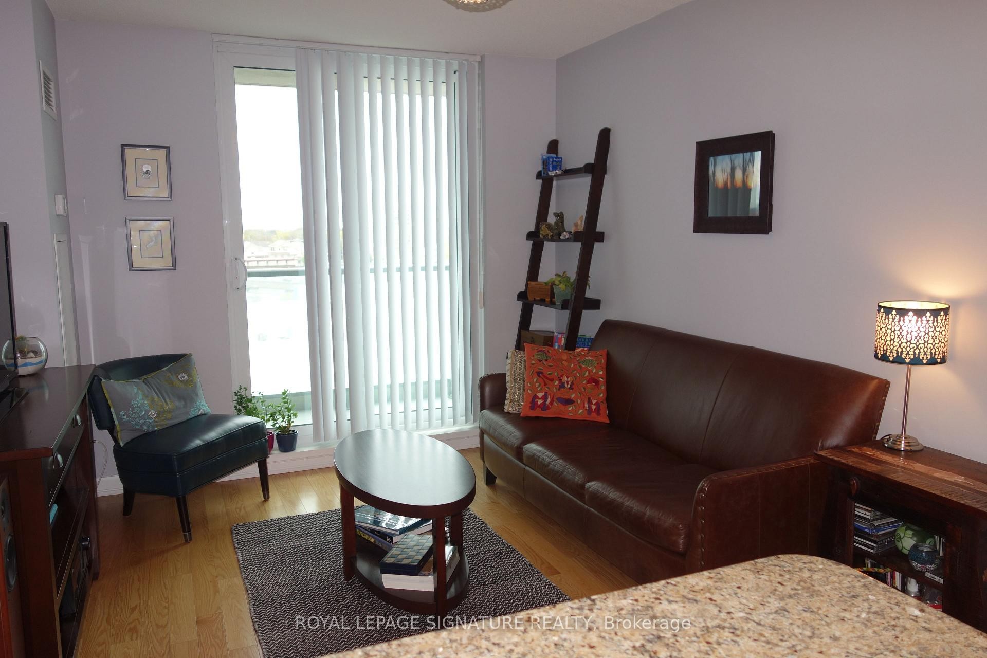 706-205 Sherway Gardens Road, Toronto, ON - Indoor Photo Showing Living Room
