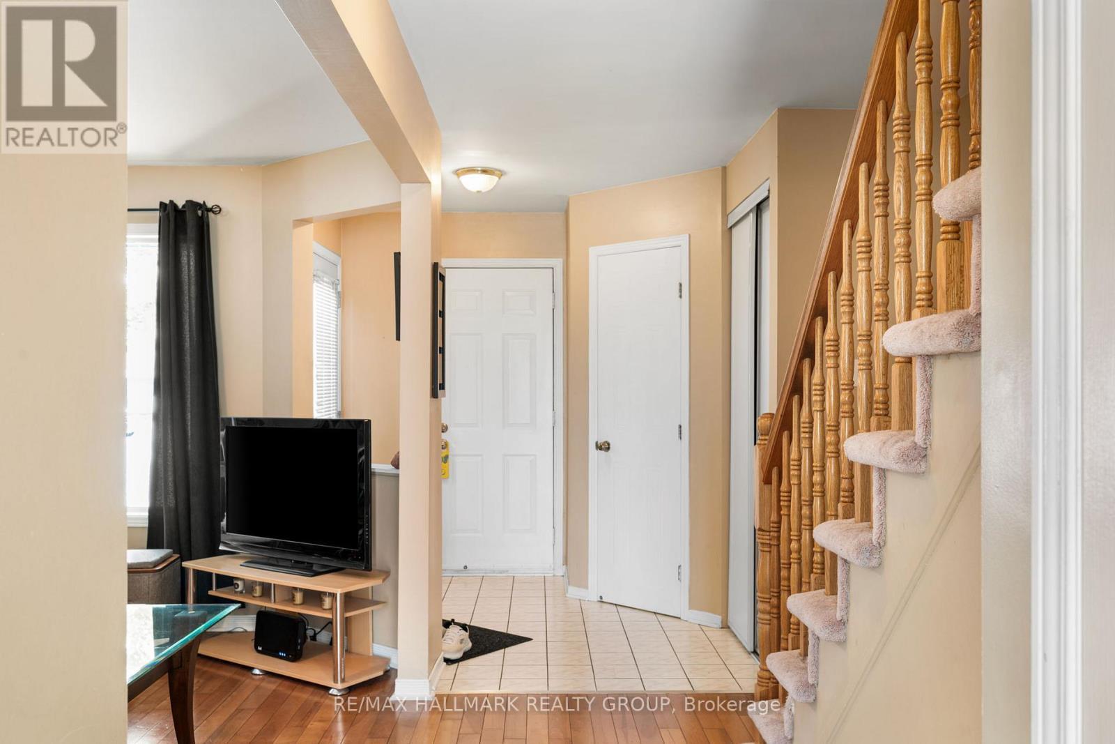 857 Nesting Way Nw, Ottawa, ON - Indoor Photo Showing Other Room