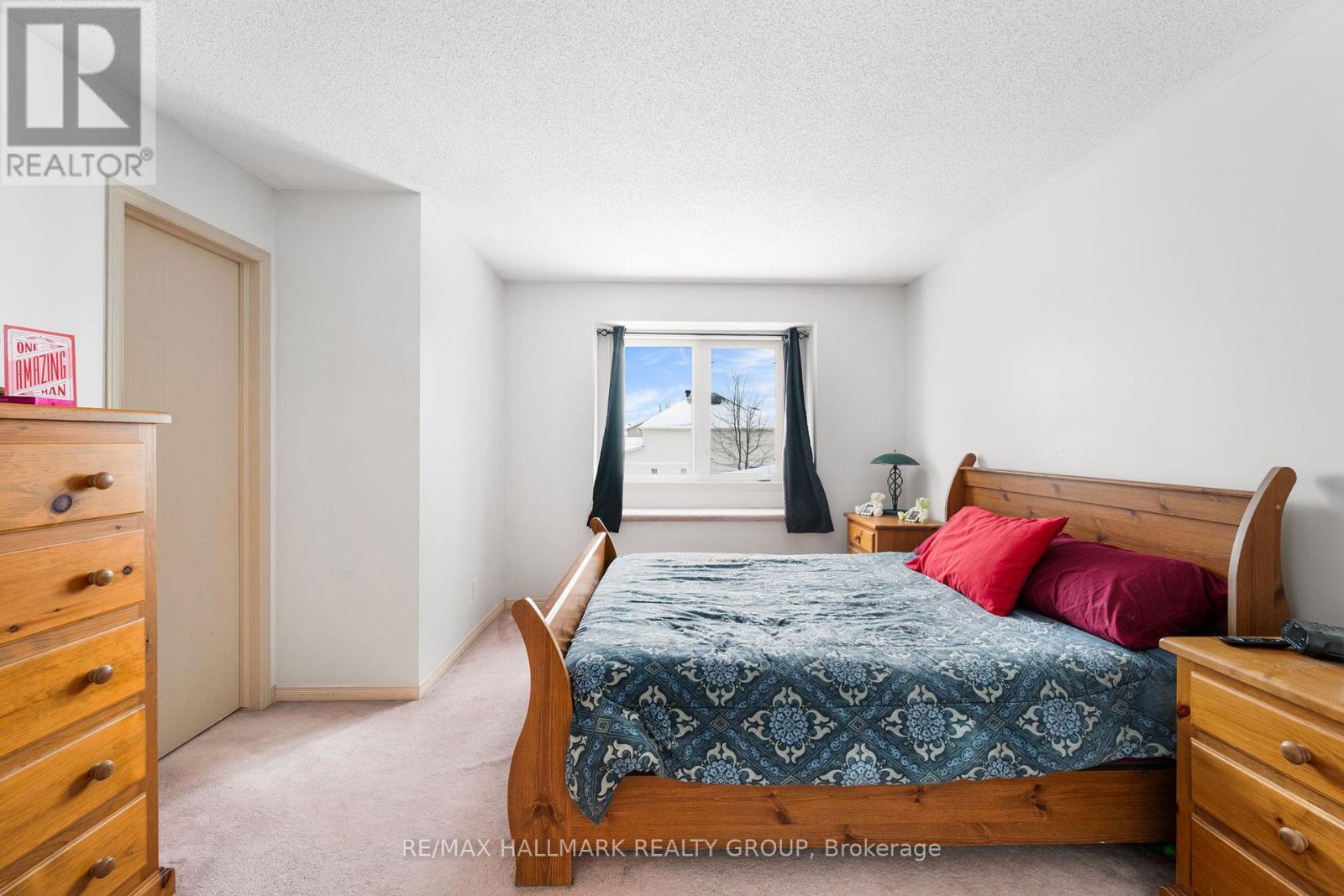 857 Nesting Way Nw, Ottawa, ON - Indoor Photo Showing Bedroom