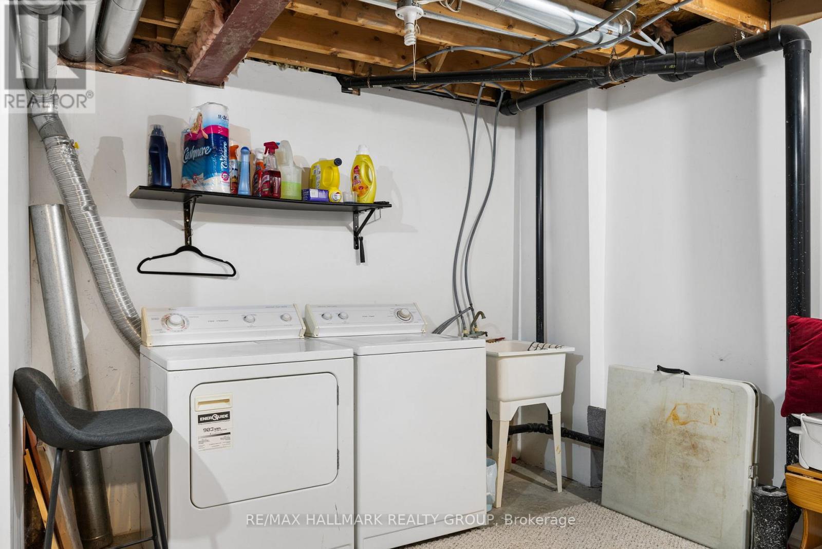 857 Nesting Way Nw, Ottawa, ON - Indoor Photo Showing Laundry Room