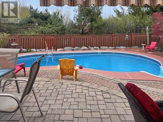 1340 Whitewater Lane, Mississauga, ON - Outdoor With In Ground Pool With Backyard