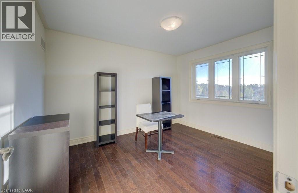 6379 Christopher Crescent, Niagara Falls, ON - Indoor