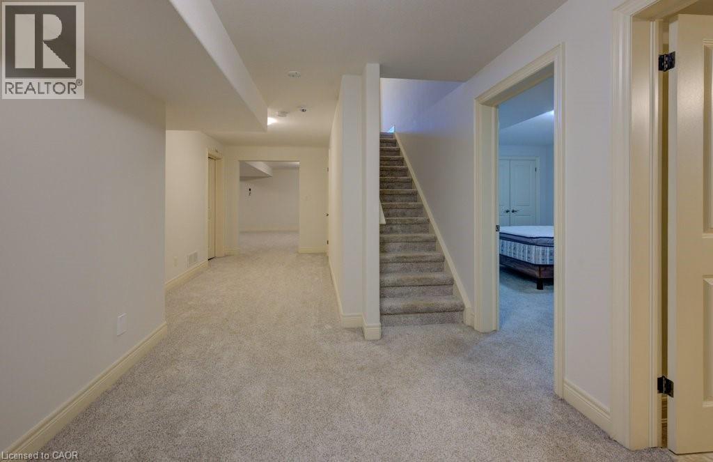 6379 Christopher Crescent, Niagara Falls, ON - Indoor