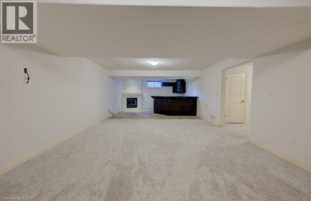 6379 Christopher Crescent, Niagara Falls, ON - Indoor