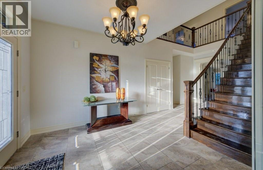 6379 Christopher Crescent, Niagara Falls, ON - Indoor Photo Showing Other Room