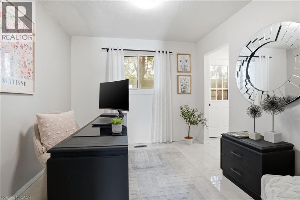 Office at rear of main floor - 14 Basin Crescent, Hamilton, ON - Indoor Photo Showing Other Room