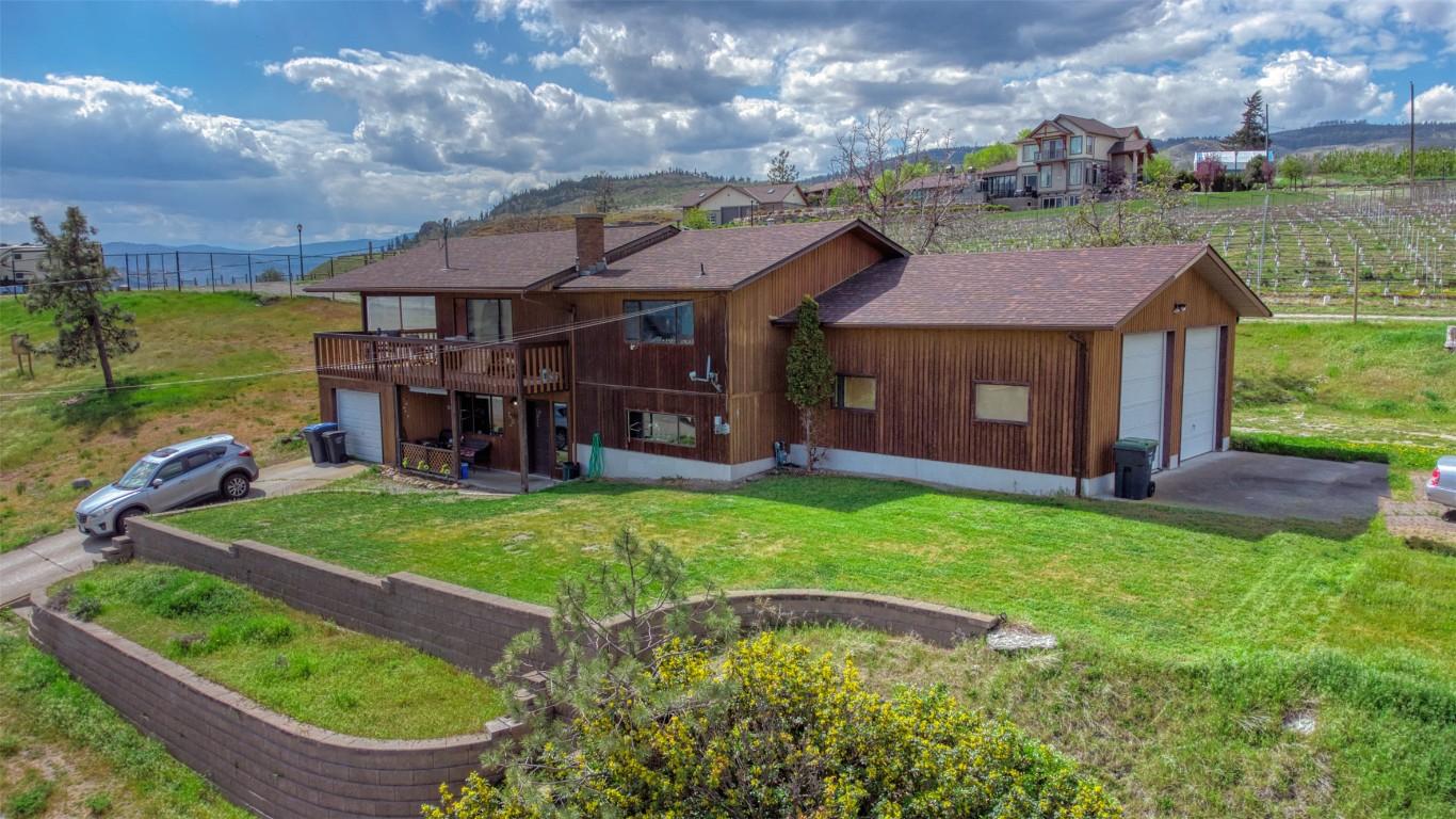 3924 Harding Road, West Kelowna, BC - Outdoor