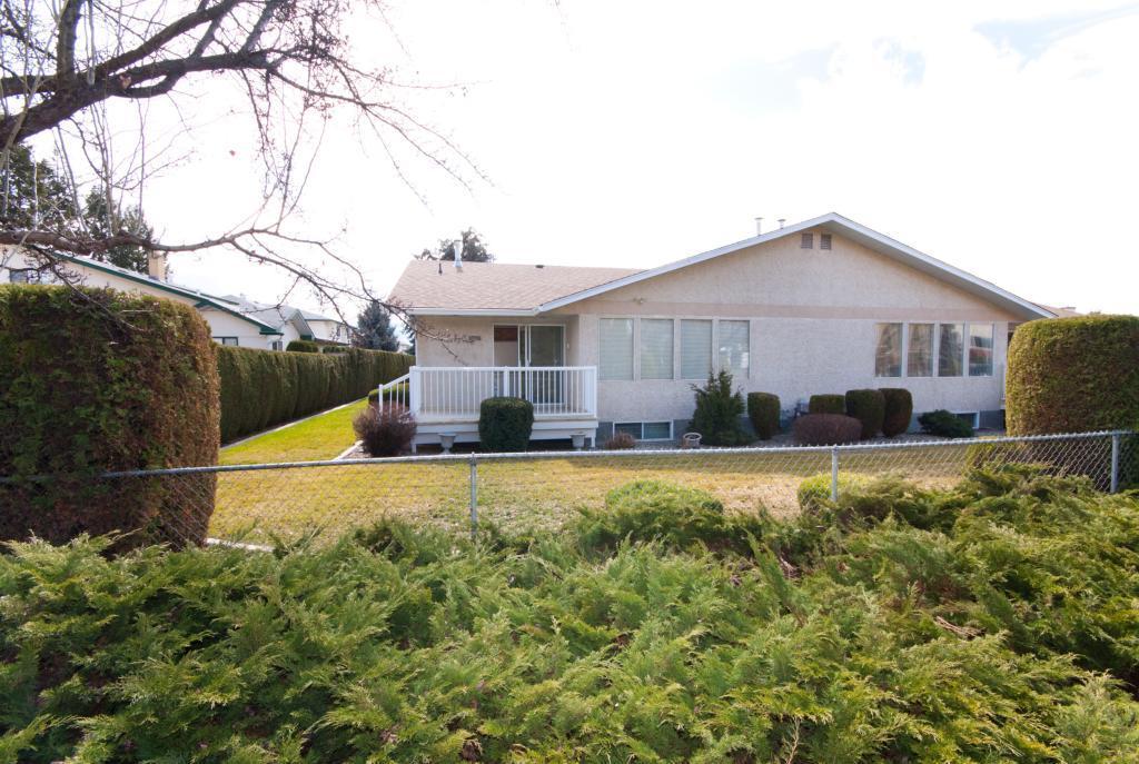 2-1209 Brookside Avenue, Kelowna, BC - Outdoor