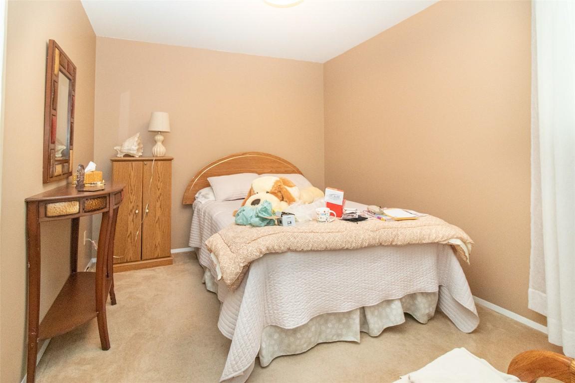 2-1209 Brookside Avenue, Kelowna, BC - Indoor Photo Showing Bedroom