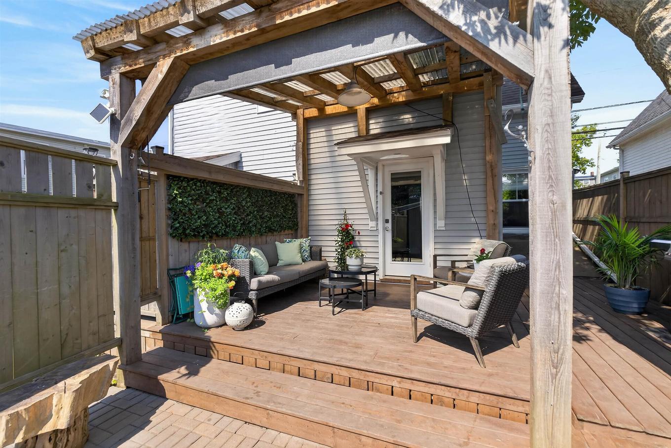 361-363 Queen Street, Charlottetown, PE