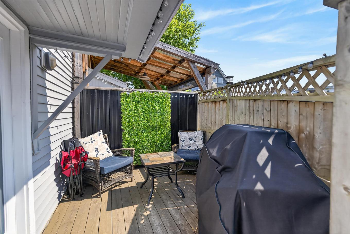 361-363 Queen Street, Charlottetown, PE