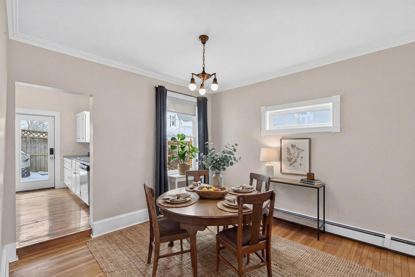 361-363 Queen Street, Charlottetown, PE