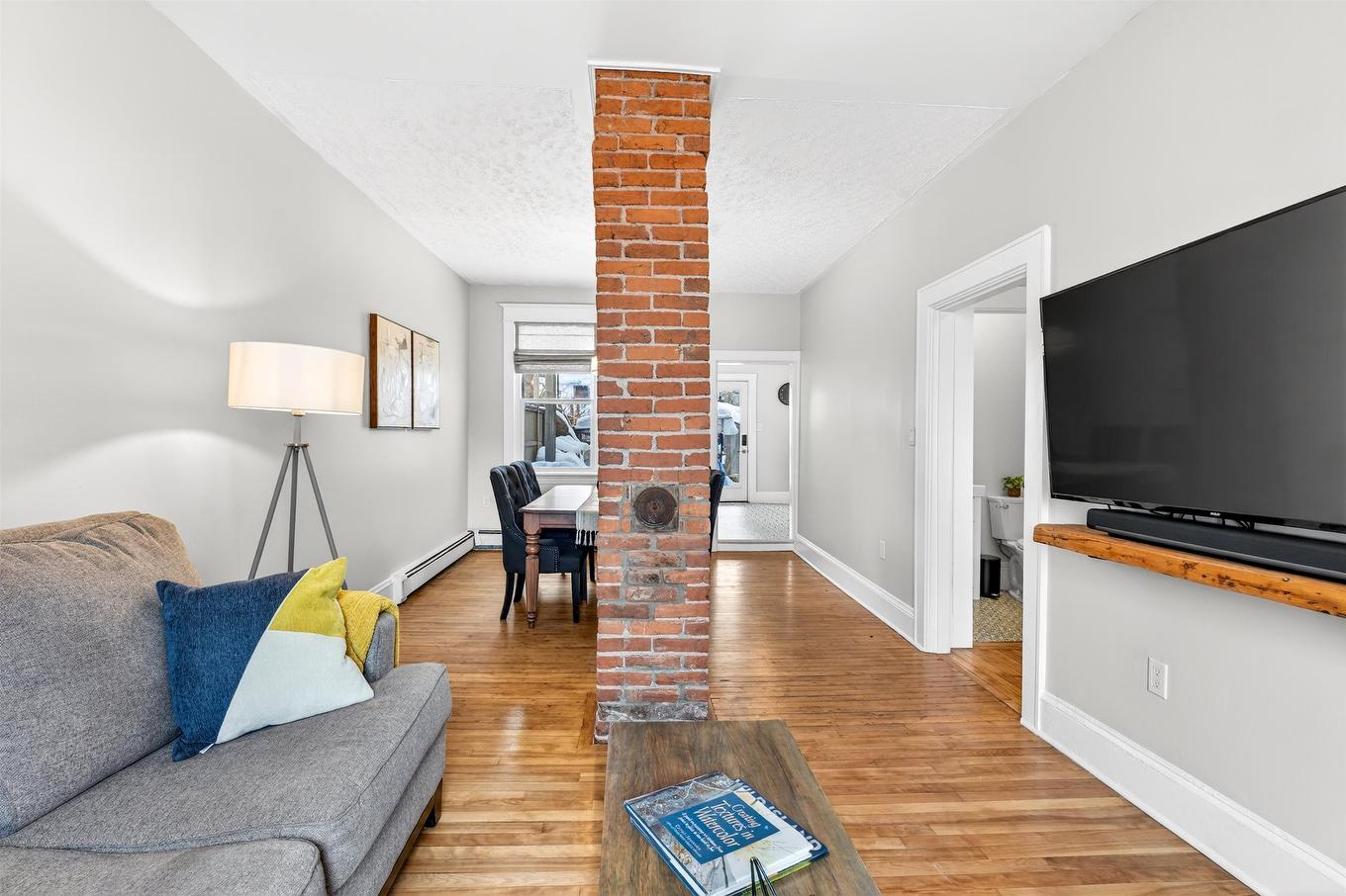 361-363 Queen Street, Charlottetown, PE