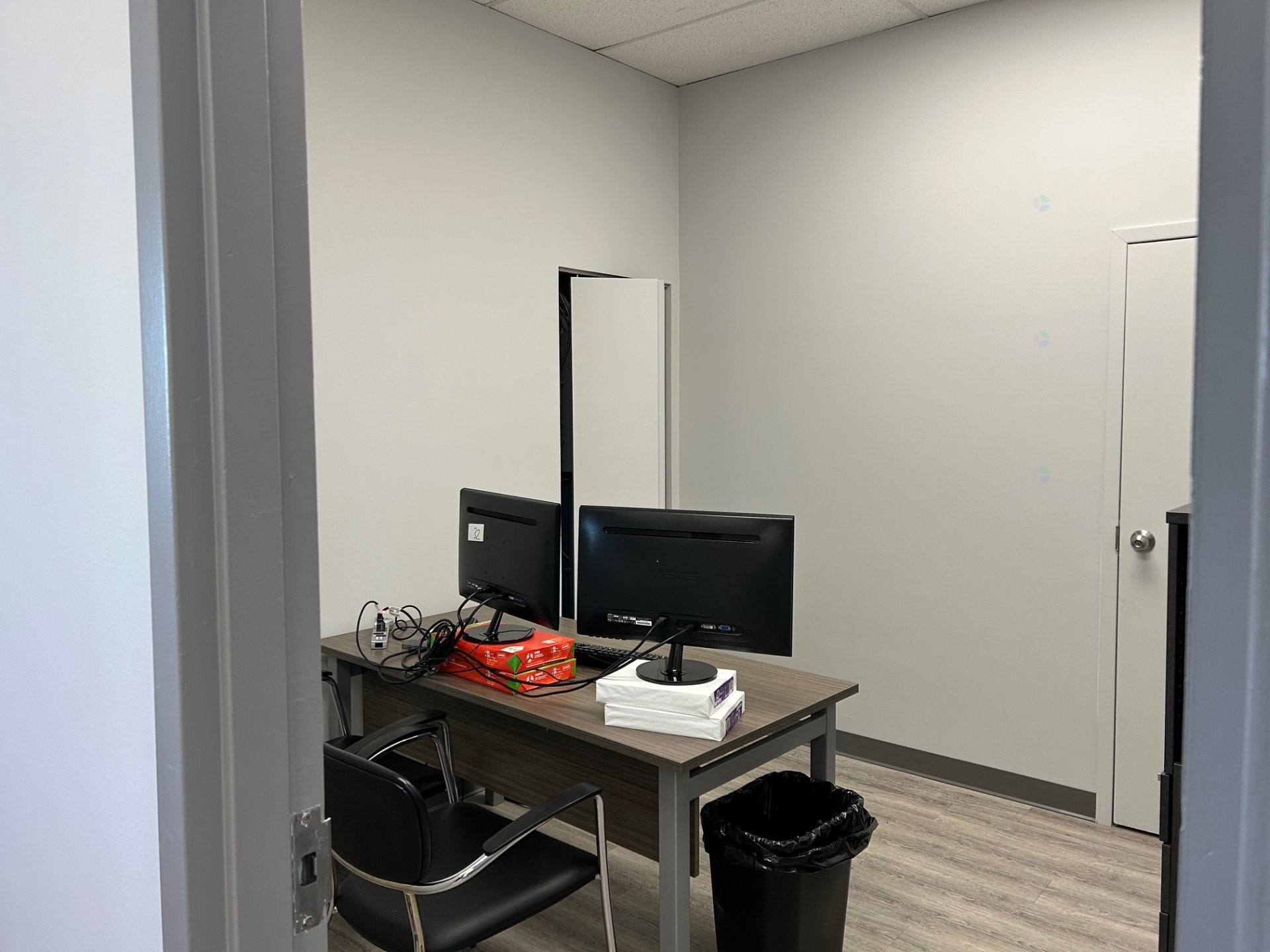 Office - 100-101-2015 - 2025 8E Avenue, Montréal (Rivière-Des-Prairies/Pointe-Aux-Trembles), QC - Indoor Photo Showing Office