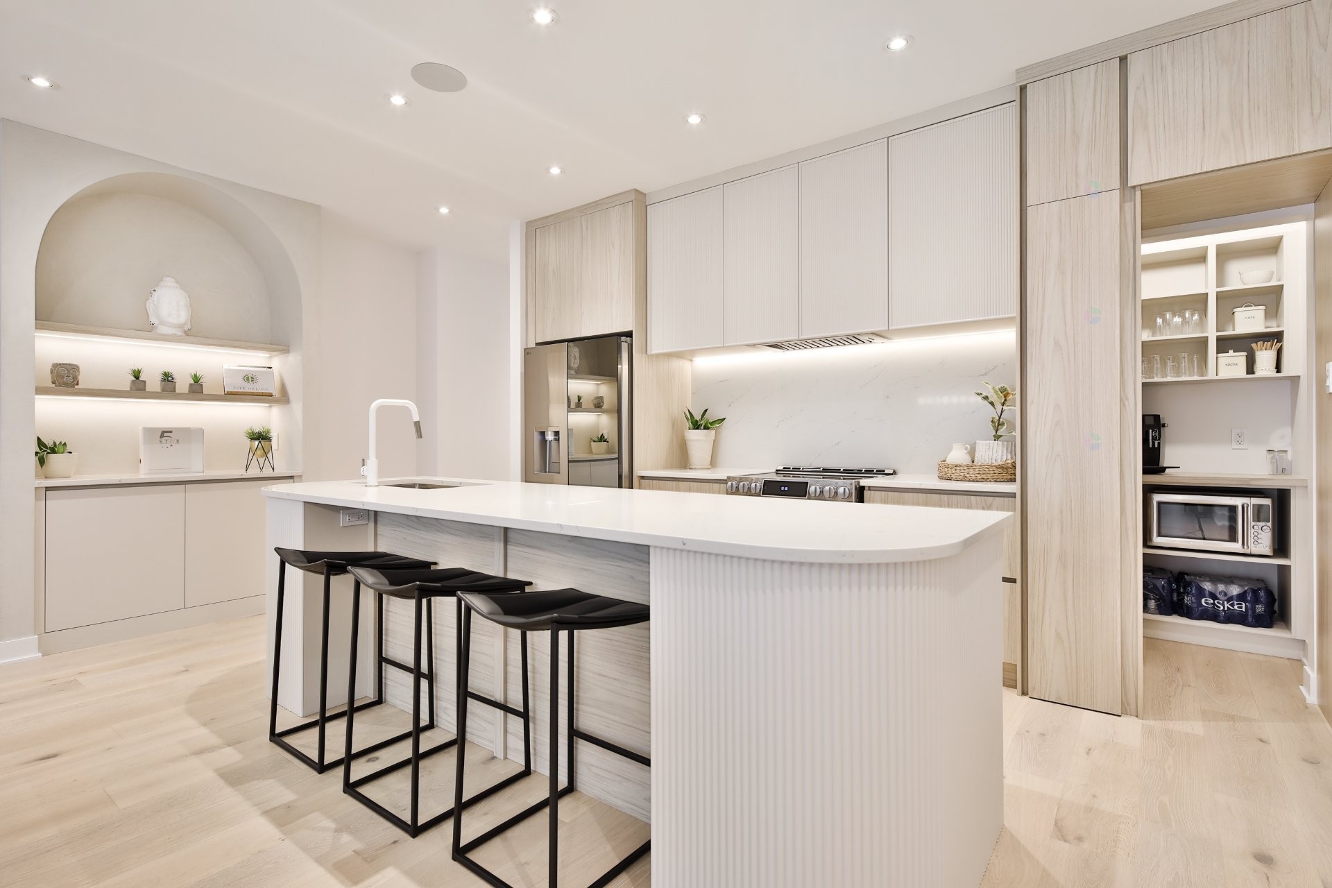 Kitchen - 19 Rue Des Trembles, Saint-Jean-Sur-Richelieu, QC - Indoor Photo Showing Kitchen With Upgraded Kitchen