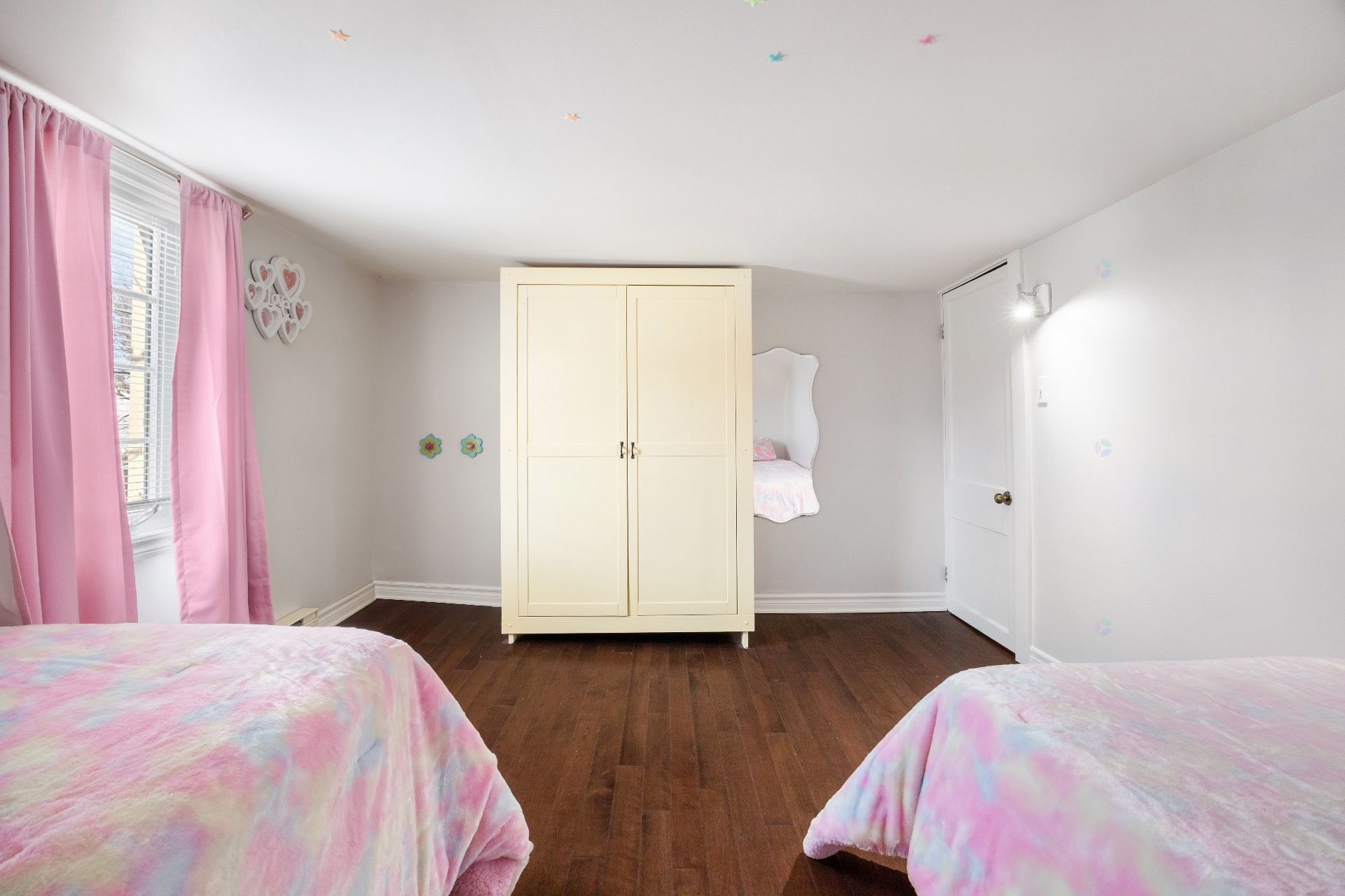 Chambre à coucher - 29 Rue Du Couvent, Saint-Simon, QC - Indoor Photo Showing Bedroom