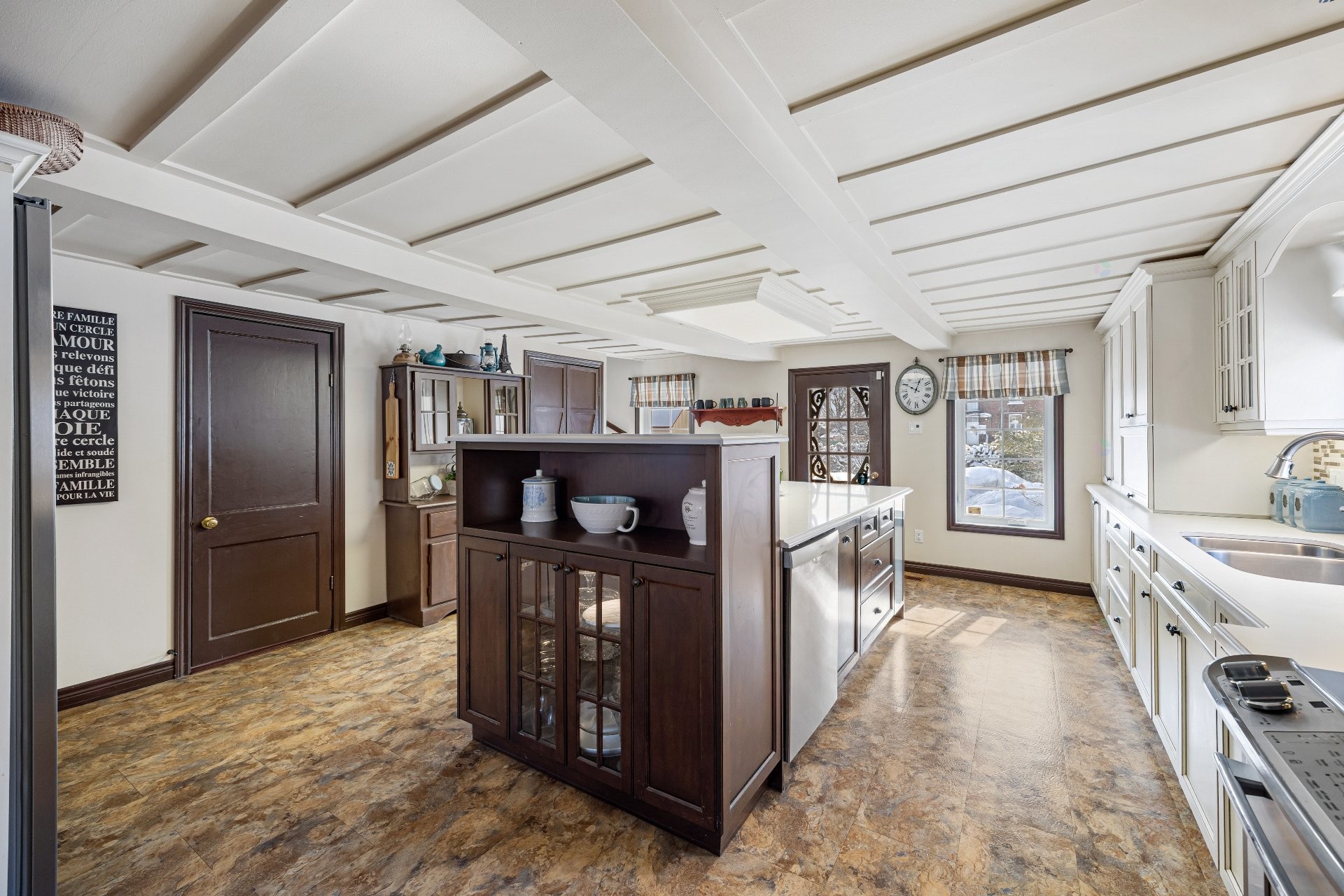 Cuisine - 29 Rue Du Couvent, Saint-Simon, QC - Indoor Photo Showing Kitchen With Double Sink