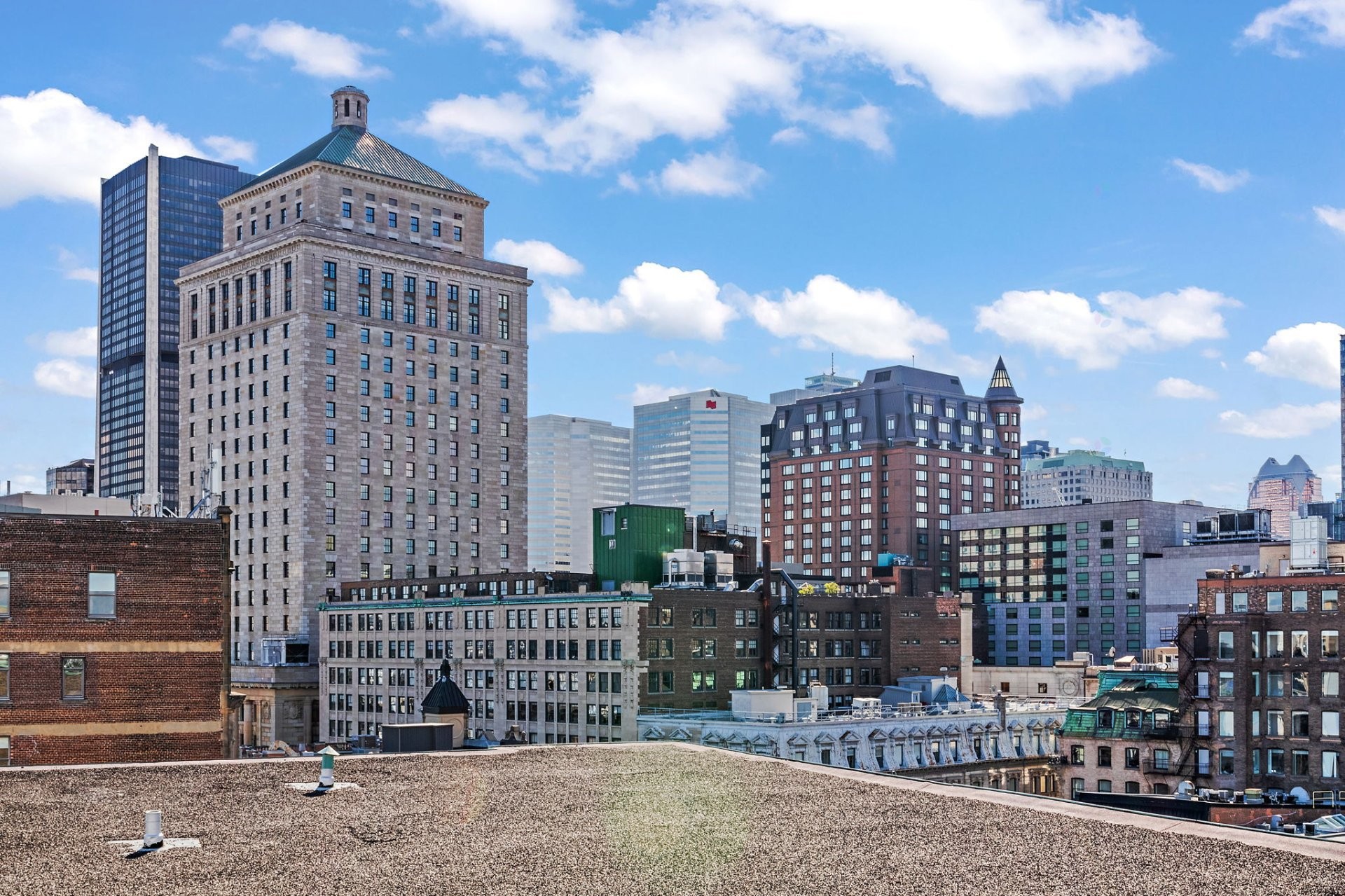 Terrasse - 203-204 Rue De L'Hôpital, Montréal (Ville-Marie), QC - Outdoor With Facade